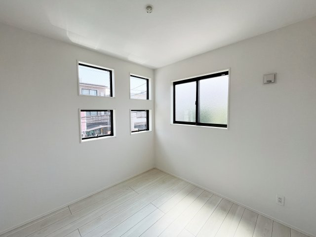 『八王子市新築戸建て』八王子市平岡町1-2【仲介手数料無料】　３期の洋室|～仲介手数料無料☆八王子ひなた不動産～　八王子市平岡町　新築戸建て