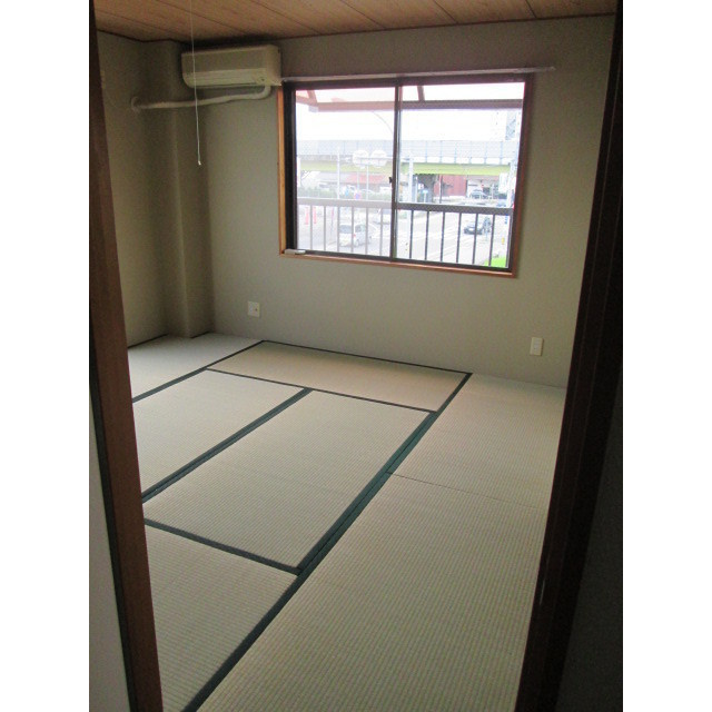 小栗ビルの内装|和室（東側）