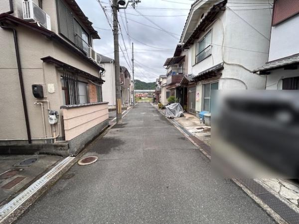 【前面道路含む現地写真】