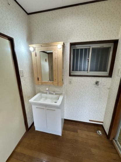 【独立洗面台】