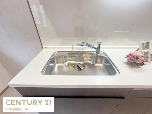 【キッチン】 | 小林東２丁目　中古戸建 | 大きいシンクで洗いやすいです！