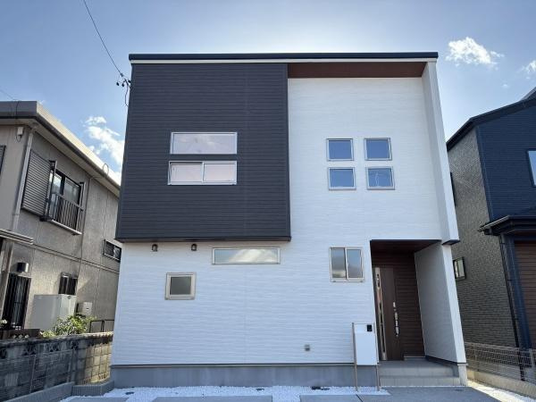 豊田市平山町1丁目　全2棟・2号棟