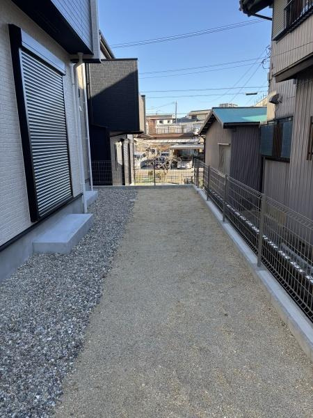 豊田市明和町5丁目　全2棟・1号棟の庭|ウッドデッキやBBQ。想像が膨らむお庭