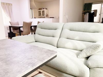 【居間・リビング】 | ■１８０万円値下げしました■茨木市沢良宜浜2丁目■駅徒歩圏の南向き物件