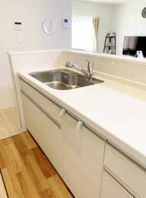 【キッチン】 | ■１８０万円値下げしました■茨木市沢良宜浜2丁目■駅徒歩圏の南向き物件