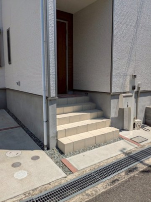 【外観】 | ■１８０万円値下げしました■茨木市沢良宜浜2丁目■駅徒歩圏の南向き物件