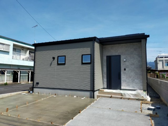 西条市丹原町池田1736番6　建売住宅