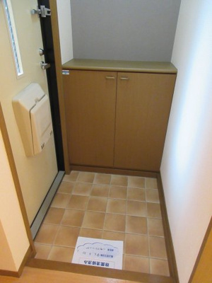 【玄関】 | セジュールSINDEN | 玄関内　※写真は同タイプのお部屋です。