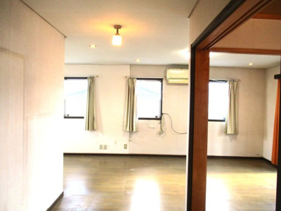 【居間・リビング】 | 徳力七丁目13番5号（B-11）