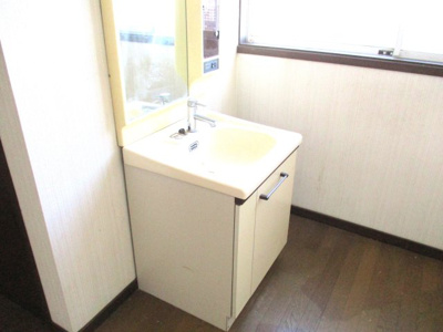 【独立洗面台】 | 徳力七丁目13番5号（B-11）