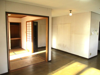 【居間・リビング】 | 徳力七丁目13番5号（B-11）