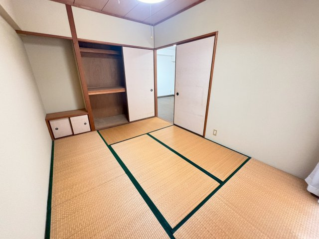 ライオンズマンション西明石第二の和室