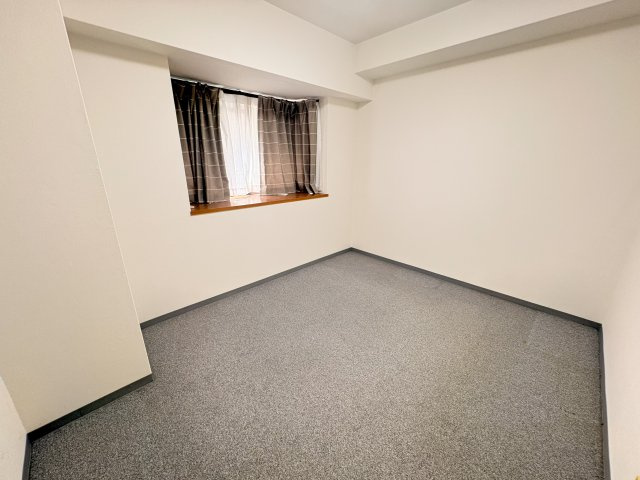 ライオンズマンション西明石第二の洋室