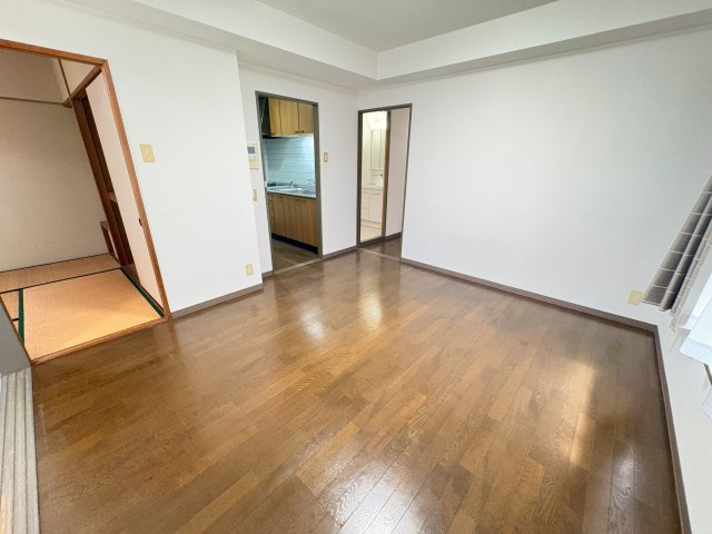 ライオンズマンション西明石第二の居間・リビング