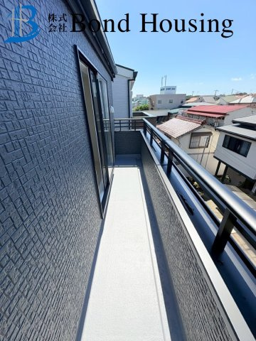 西明石駅まで徒歩14分　北王子町　新築戸建のバルコニー