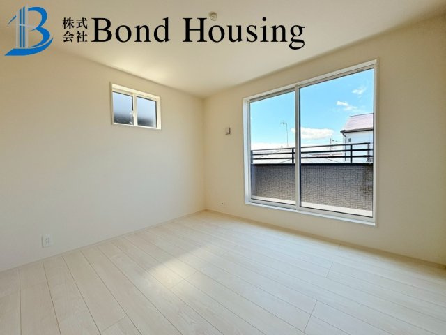 西明石駅まで徒歩14分　北王子町　新築戸建の洋室