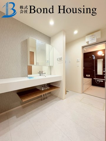 西明石駅まで徒歩14分　北王子町　新築戸建の独立洗面台