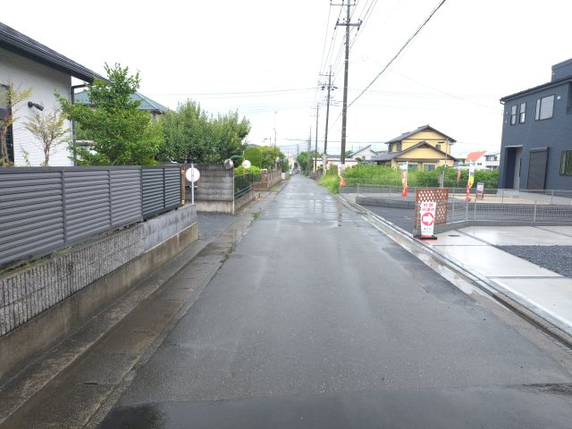 笠間市笠間　第10の前面道路含む現地写真|前面道路含む現地写真です