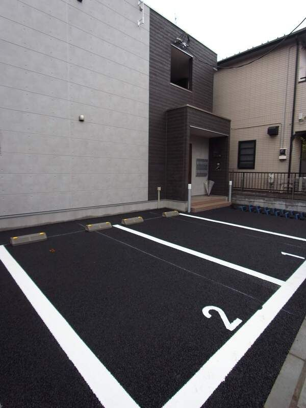 リブリ・プラムフィールドの駐車場