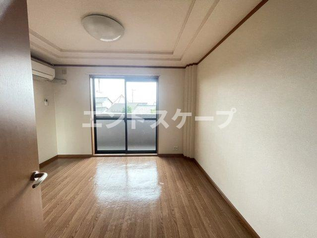 ベル・グラースの居間・リビング|高崎、前橋のお部屋探しはエンドスケープまで！お客様の理想お聞かせ下さい♪