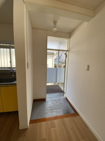 ブルークレールの玄関