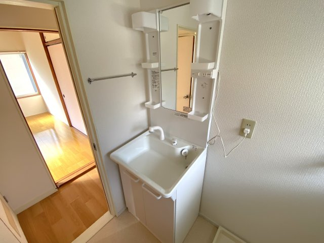 ブルークレールの独立洗面台