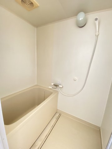 ブルークレールの浴室