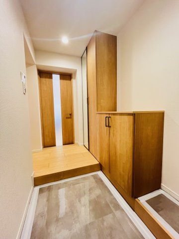 本厚木リバーサイドマンション参番館の玄関