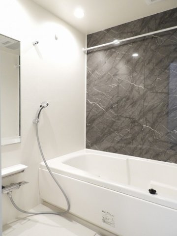 カーサ　ルーナの浴室