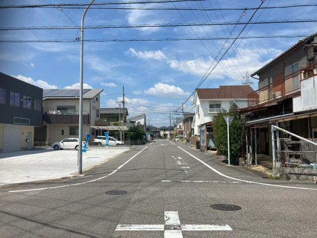 4丁目13番11のその他|敷地東面道路