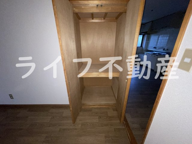 クローバーハイツの収納|小物を収納するのに便利です