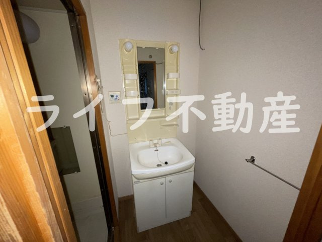 クローバーハイツの独立洗面台|朝の身支度には欠かせない独立洗面化粧台