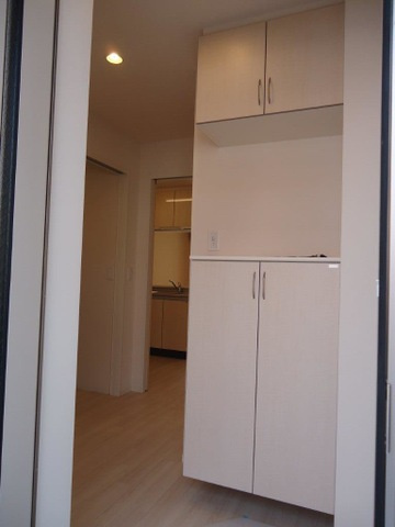 レガシィＢの玄関|シューズボックス付きの玄関です☆