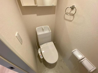 【トイレ】 | ポルトボヌール | シャワー付トイレ