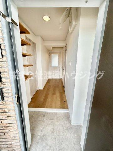 パークハイツアイリス５号館の玄関