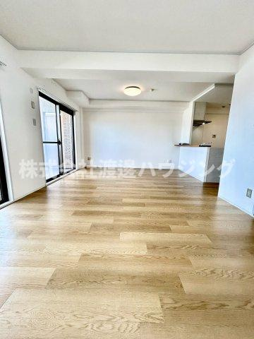 パークハイツアイリス５号館の居間・リビング