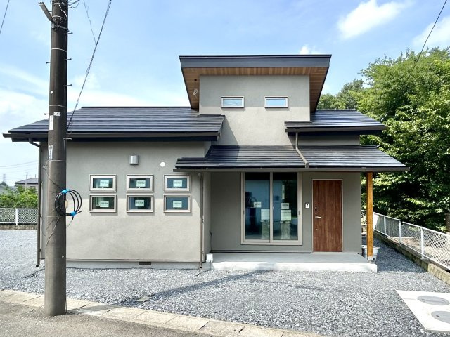 【中古戸建】児玉郡美里町木部の外観|■外観｜土日のご見学はもちろん、平日・夜間のご案内も大歓迎です♪「今から見たい」や「仕事終わりに見たい」にもご対応できますのでお気軽にお問い合わせください♪