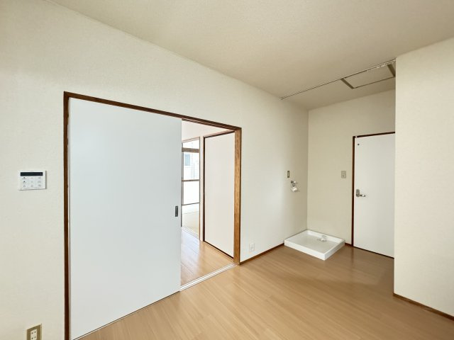 小西第6マンションの内装