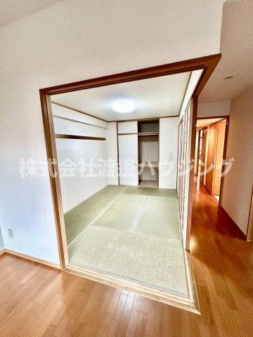 ディアステージ江坂G-TOWERの和室