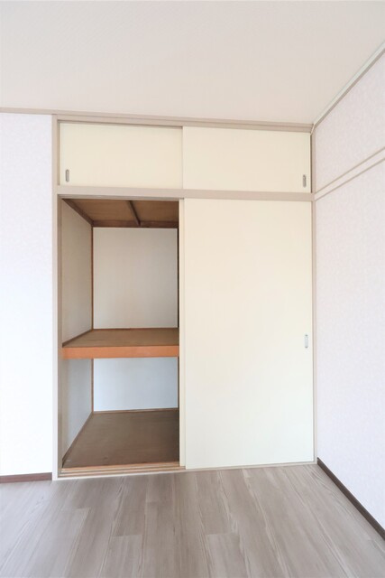 ハイツ旗崎の収納