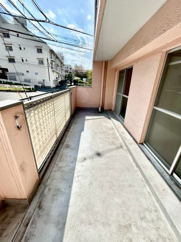 テラジハイツIII号館のバルコニー