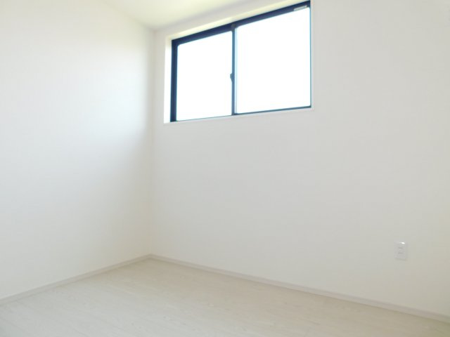 名古屋市中川区中須町字桜井の新築一戸建の洋室|◇洋室◇　　明るい洋室４．５帖　　