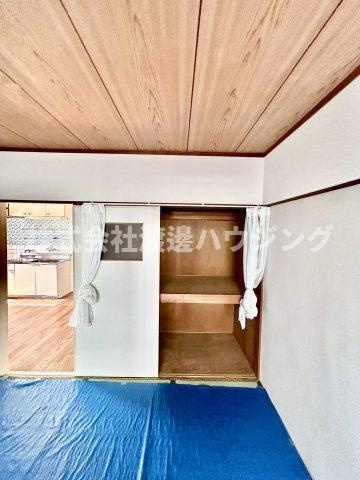 千里山アカシヤハイツの収納