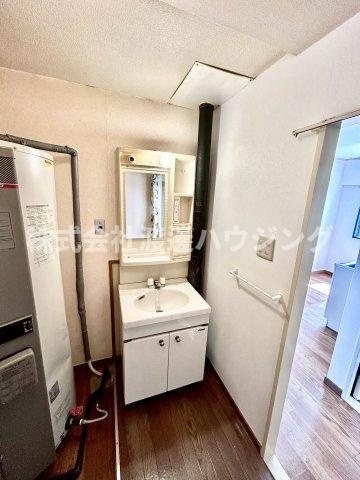 千里山アカシヤハイツの洗面所