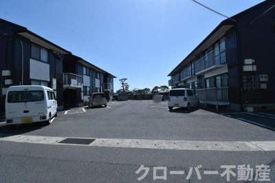 【駐車場】 | クレセントくばら A棟 | 駐車場