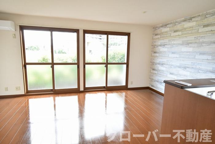 コーヨーハイツⅡ A棟の居間・リビング|LDK15.5帖