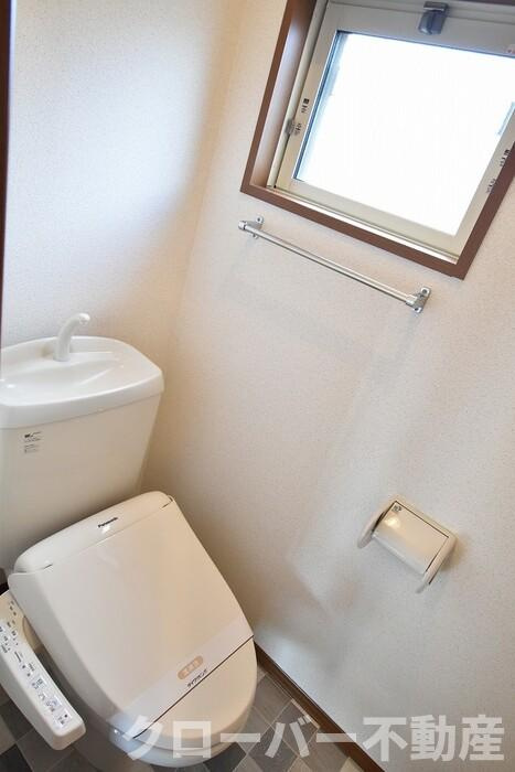 コーヨーハイツⅡ A棟のトイレ|温水洗浄暖房便座