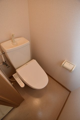 プレベールⅢ　ゾーナ・ヴェルデ（2棟）のトイレ