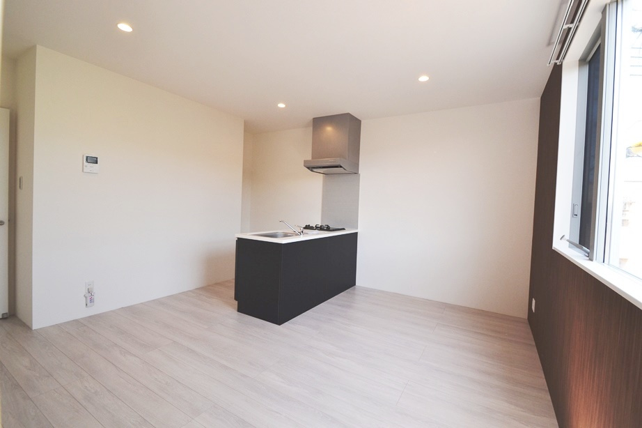 プレベールⅢ　ゾーナ・ヴェルデ（2棟）の居間・リビング