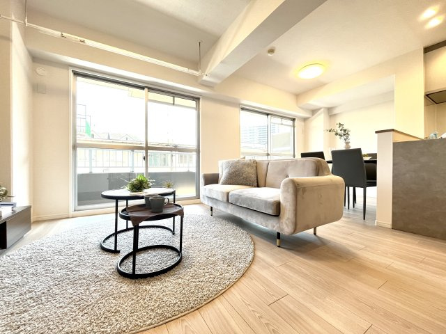 ベル・アーバニティ伏見桃山東の居間・リビング